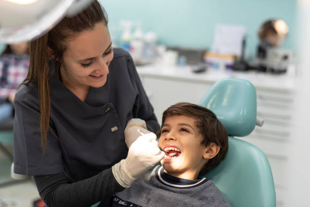 Best Orthodontic Emergency Dentist in Heritage Village, CT